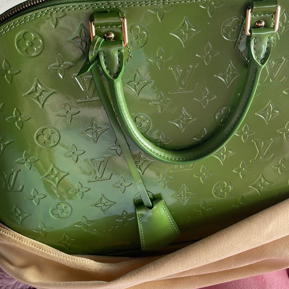 Louis Vuitton Alma Vert Tonic - Picture 9 of 16